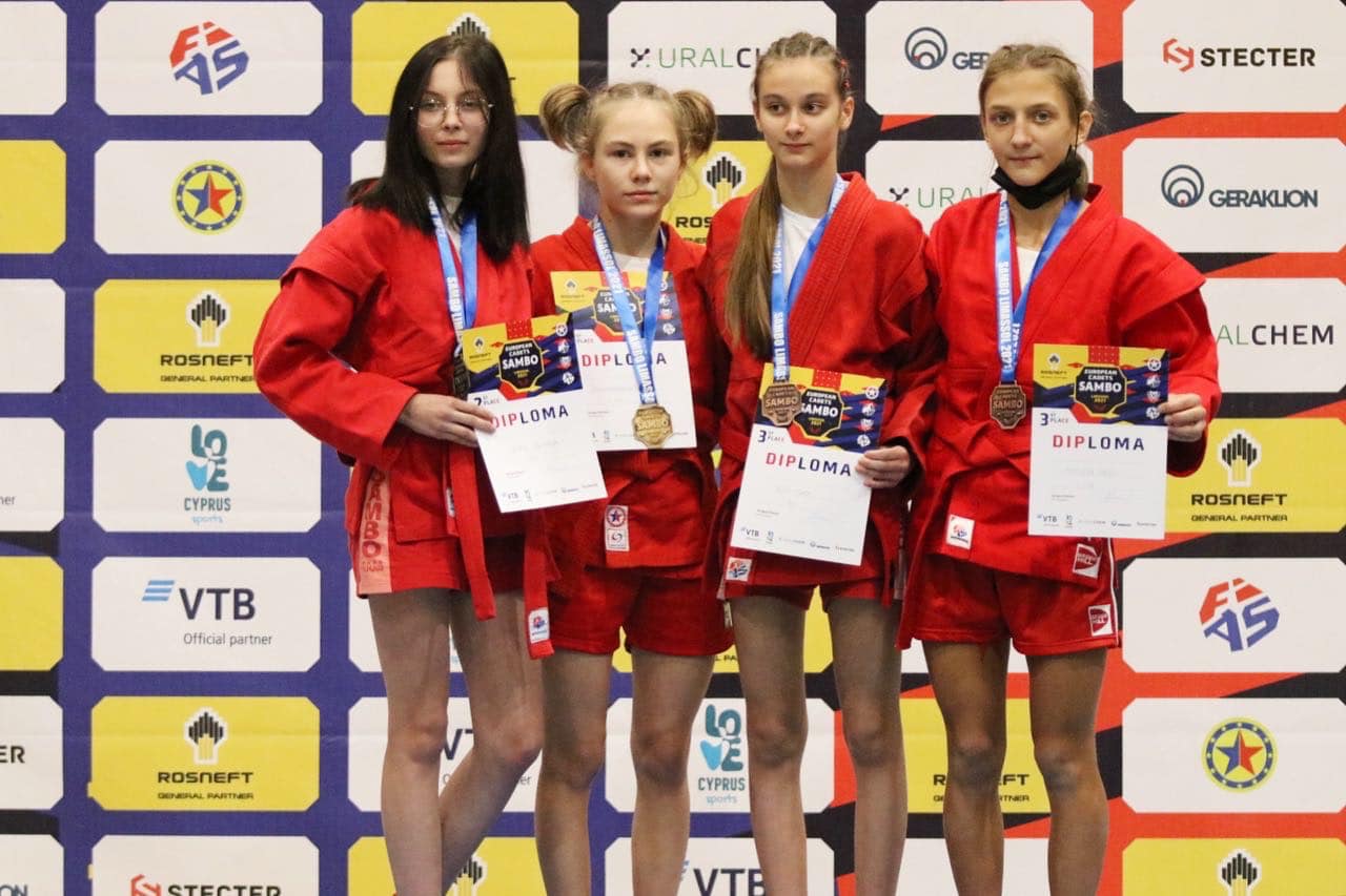 Юна чернігівська самбістка здобула «бронзу» на чемпіонаті Європи. ФОТО