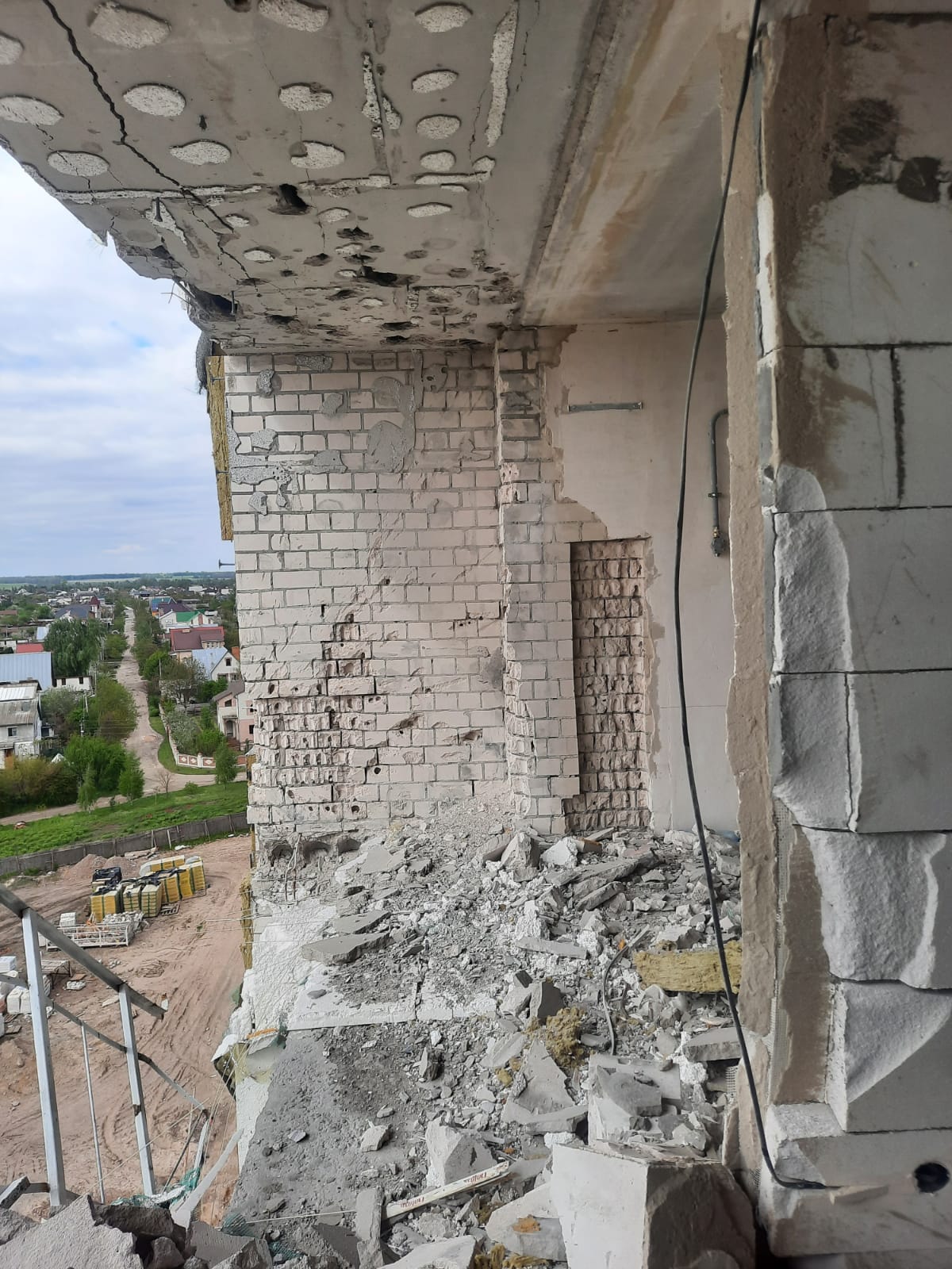 ЗСУ взяли в полон росіян, які обстріляли будинок у Чернігові: нині їм повідомили про підозру