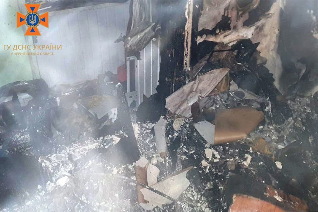 У Прилуках під час пожежі квартири загинув 44-річний господар. ФОТО