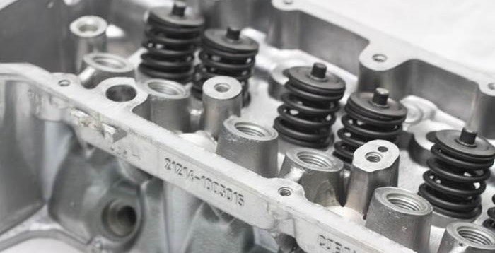 Почему шлифовка ГБЦ является важным этапом капитального ремонта двигателя?