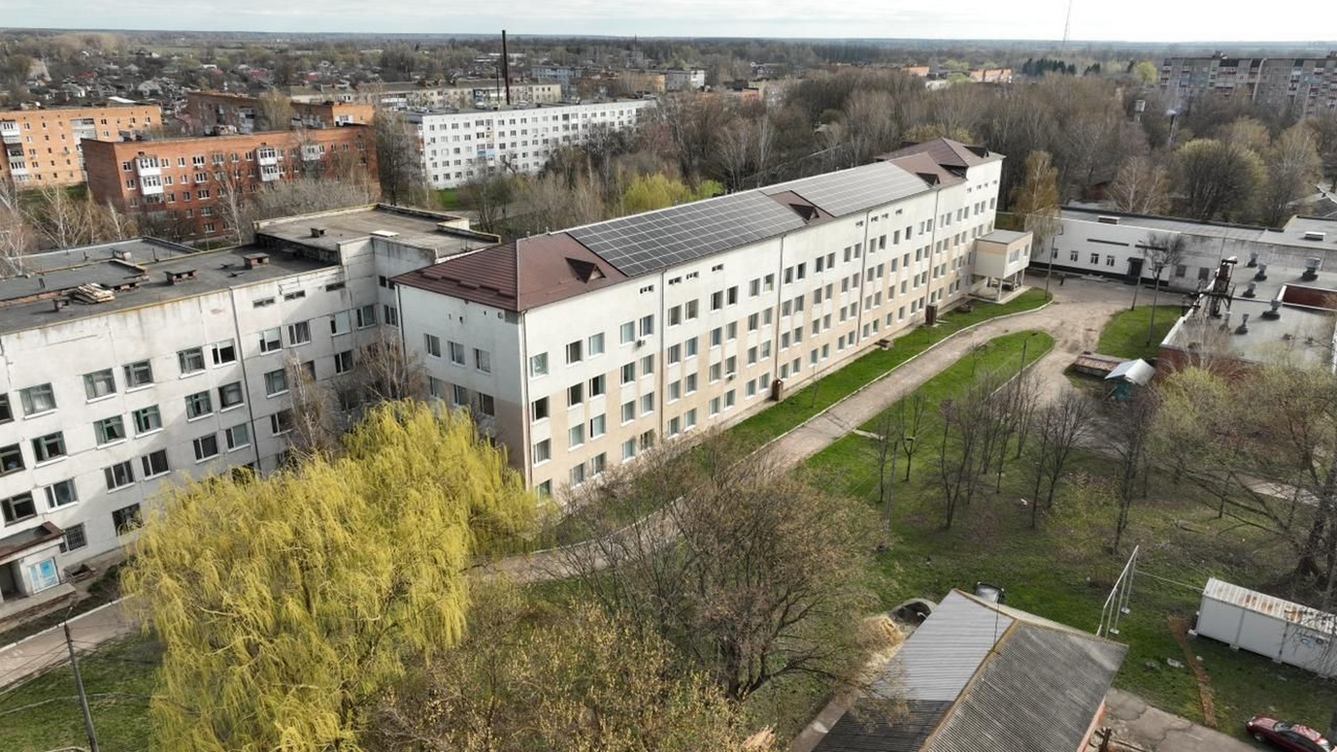 У пологовому будинку на Чернігівщині встановили сонячну станцію за понад 4,3 мільйона гривень