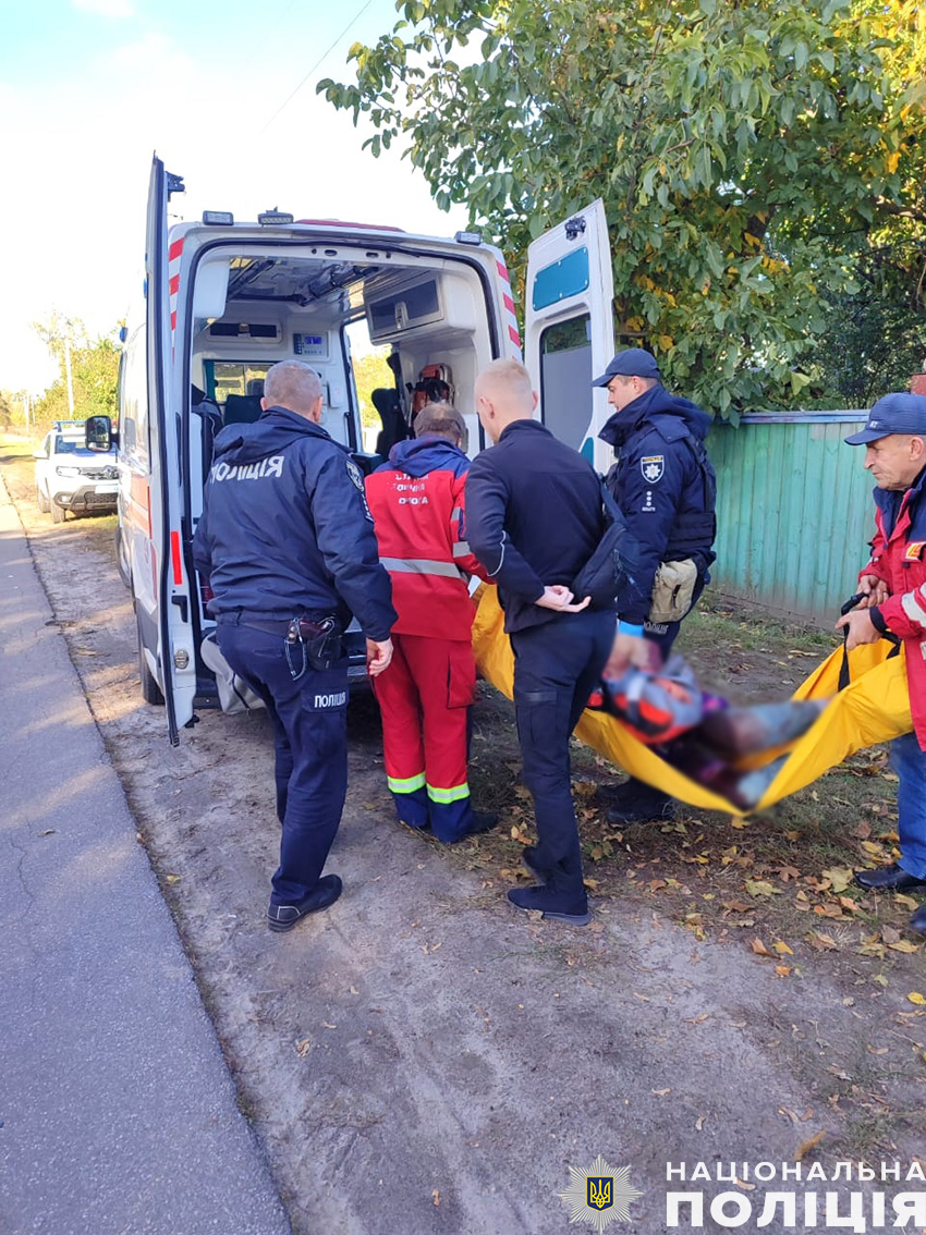 На Чернігівщині у будинку вибухнула граната: троє людей травмовані. ФОТО