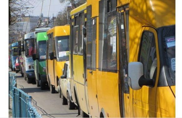 Суд постановив: чернігівці їздитимуть по 2.50 через 10 днів