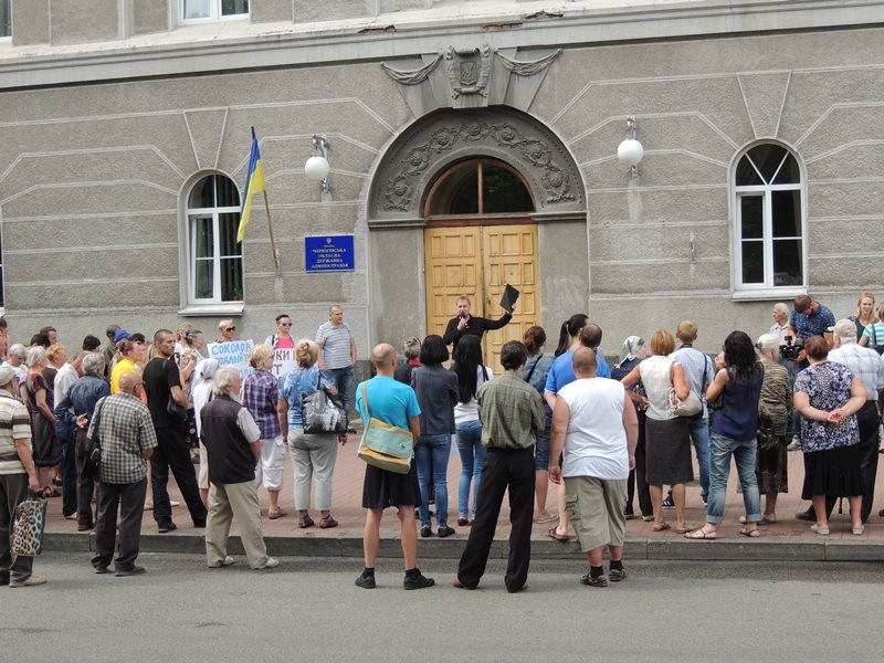 Мер у клітці та обвалена стеля міськради. Глаба провів черговий мітинг проти Соколова