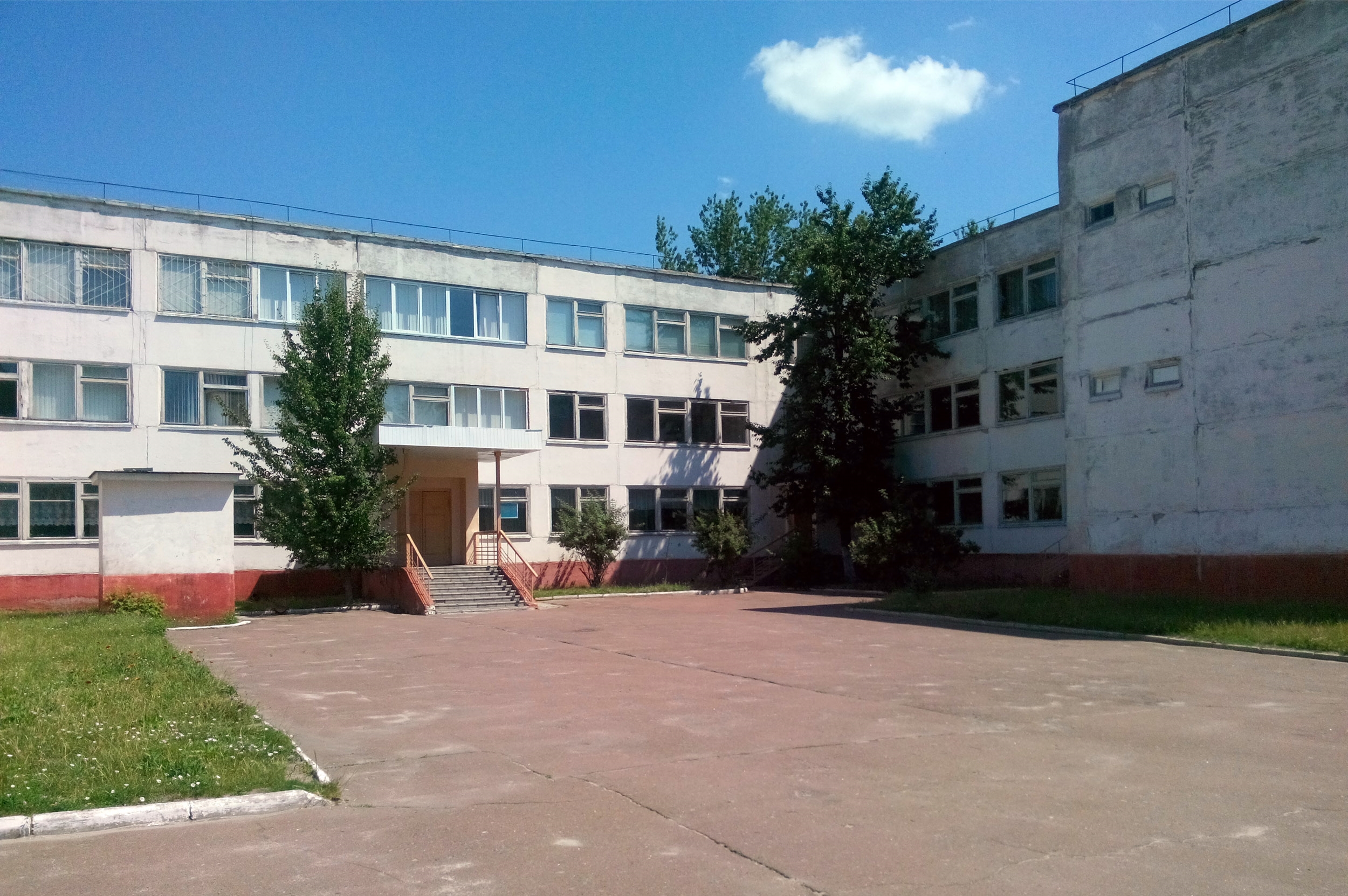 У Чернігові пограбували школу