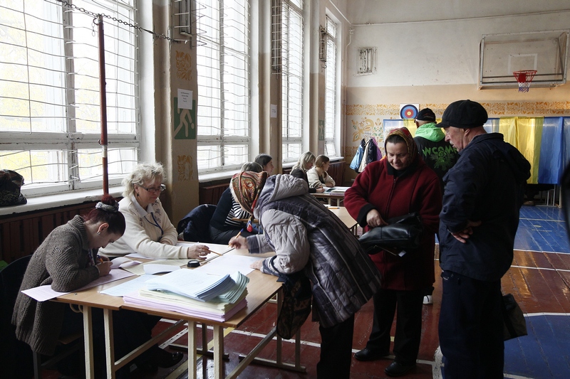 У Чернігові всі виборчі дільниці відкрились вчасно