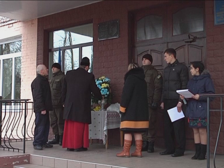 В Чернигове открыли мемориальную доску еще одному погибшему герою. Видео