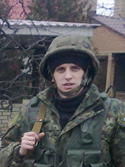 Жена погибшего на Донбассе бойца пошла в АТО