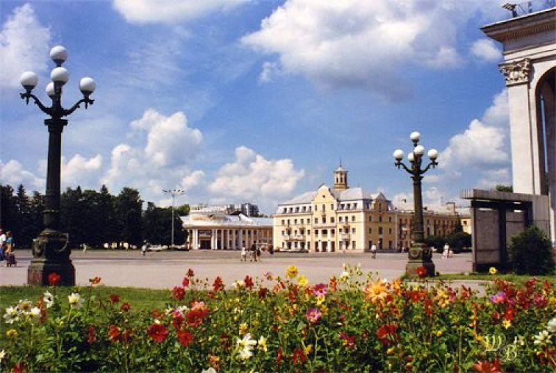 Печери з привидами і перестрілка морозивом: драйвові вихідні у Чернігові