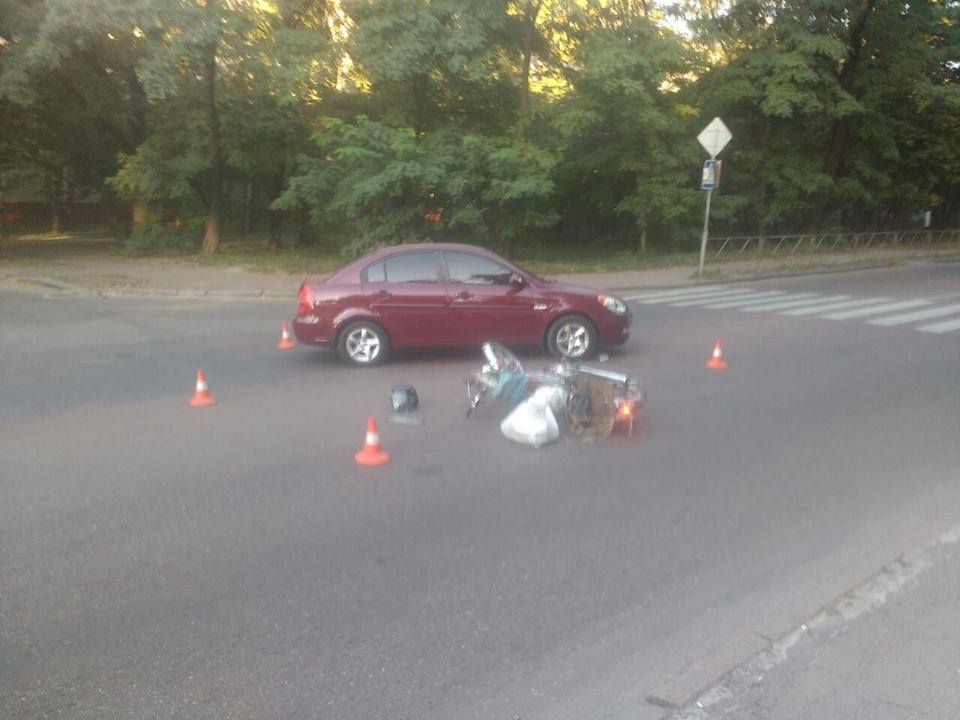 П’яний мотоцикліст, який потрапив у ДТП, шантажував водія автівки