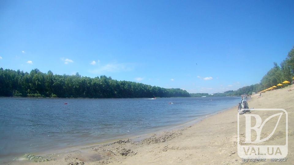 У Чернігові біля Золотого пляжу виявили труп хлопця