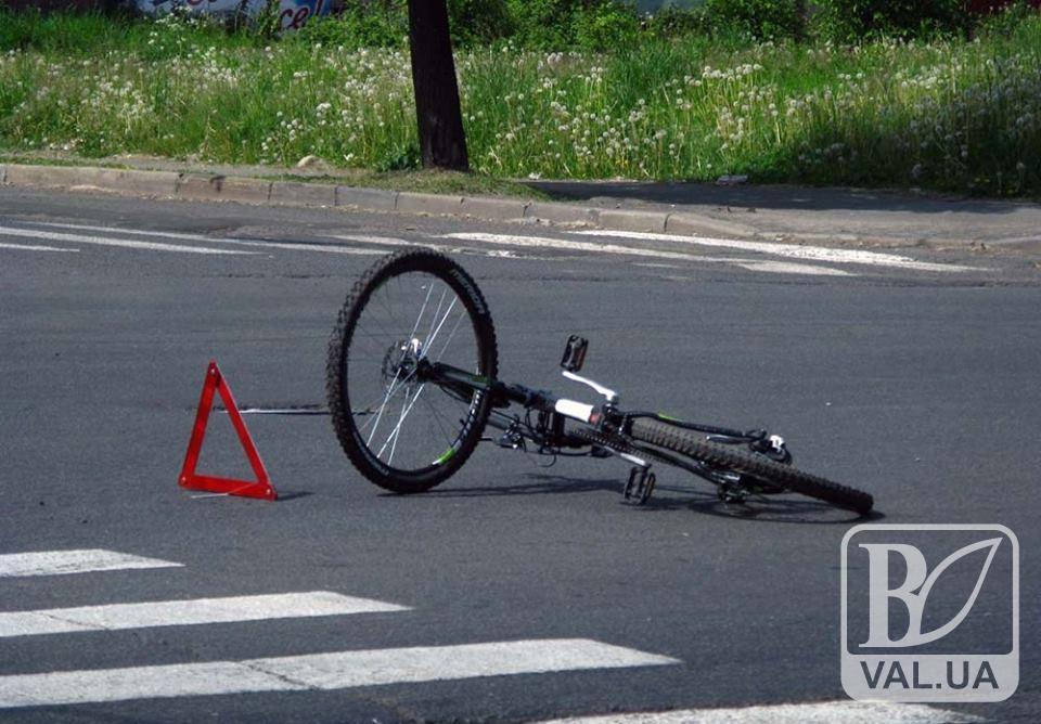 За добу на дорогах Чернігівщини збили трьох велосипедистів