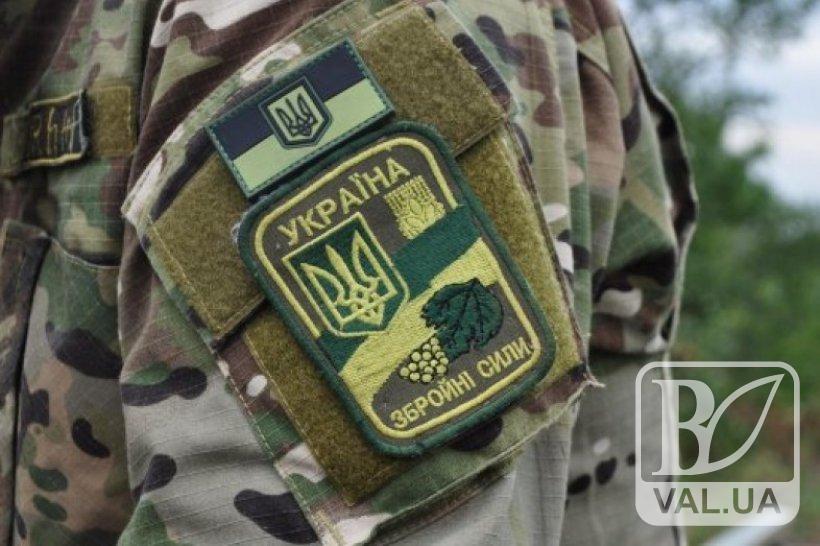 В Чернігівському районі поліція затримала п’яного військовослужбовця, який угнав легковика