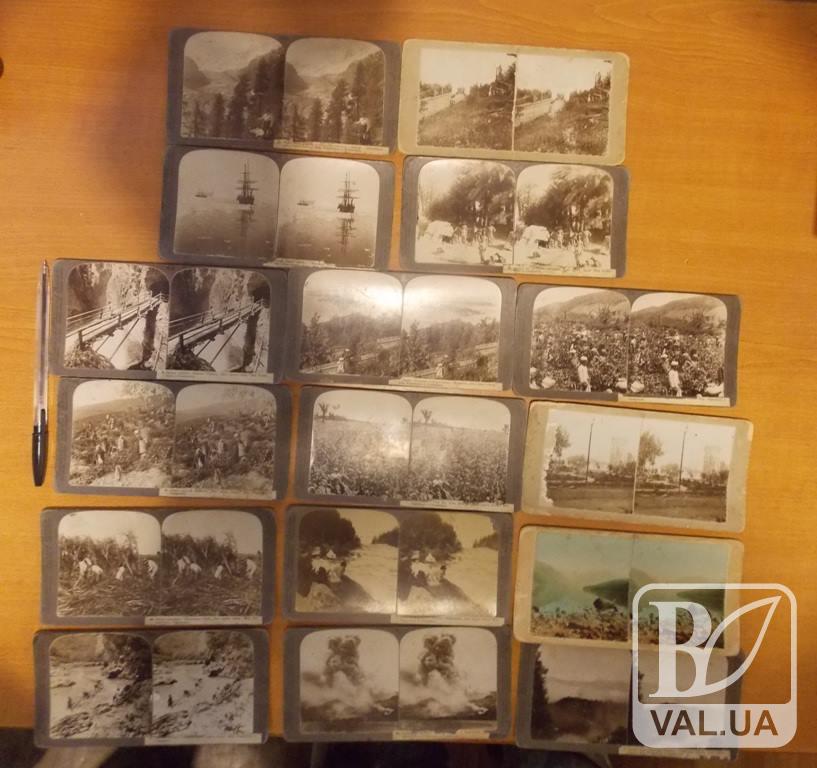 Білорус намагався вивезти раритетні стереофотографічні листівки 1917 року