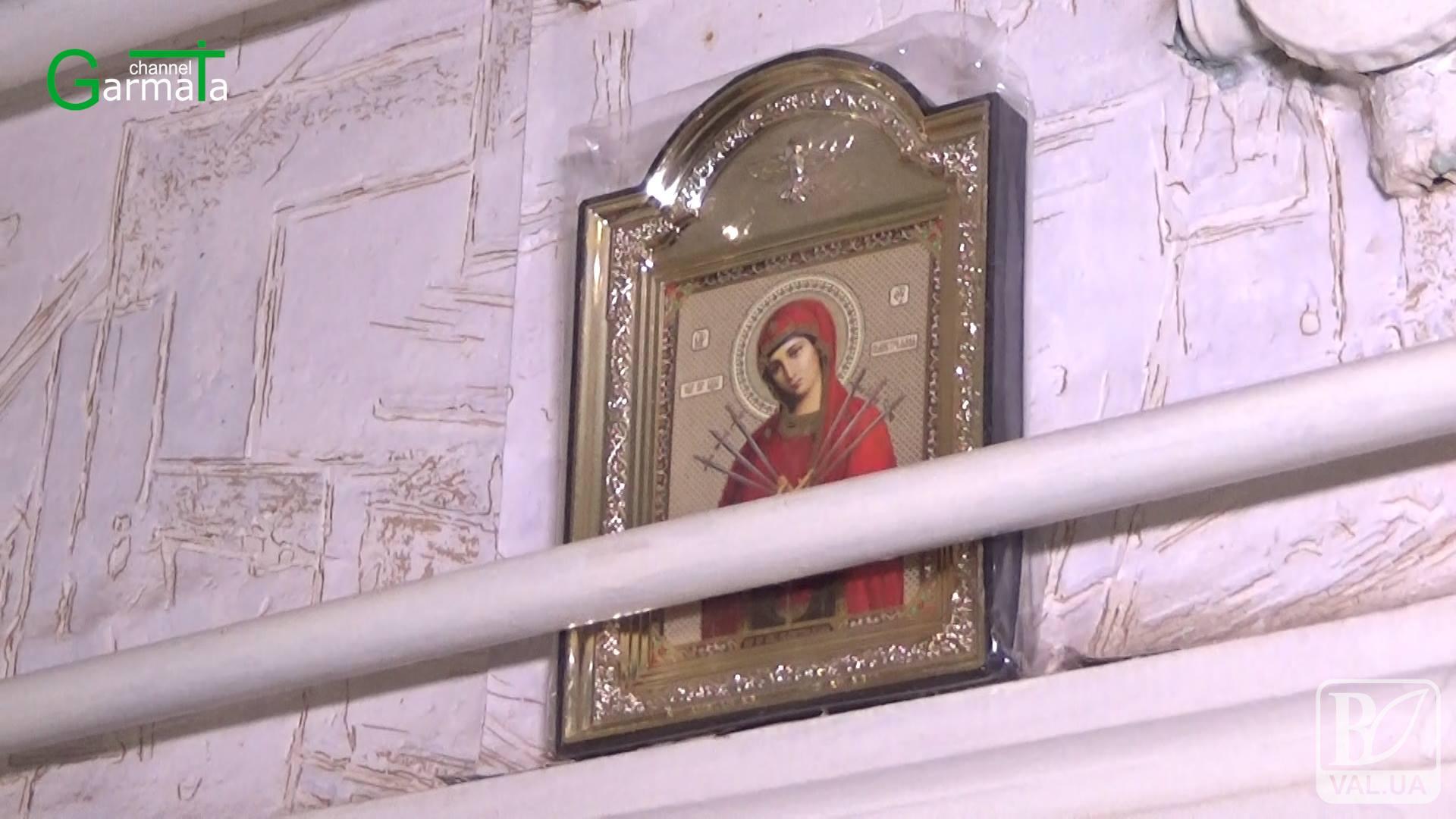 Зухвале пограбування: на Чернігівщині злодії вдерлися в хату священника. ВІДЕО