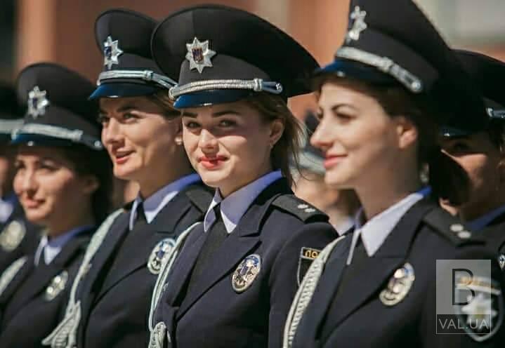 Чернігівська поліція заохочує абітурієнтів до вступу у виші системи МВС