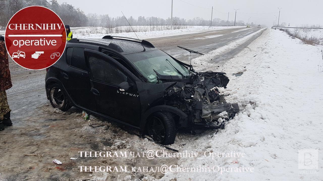 На Чернігівщині сталася потрійна аварія: є постраждалі. ФОТОфакт