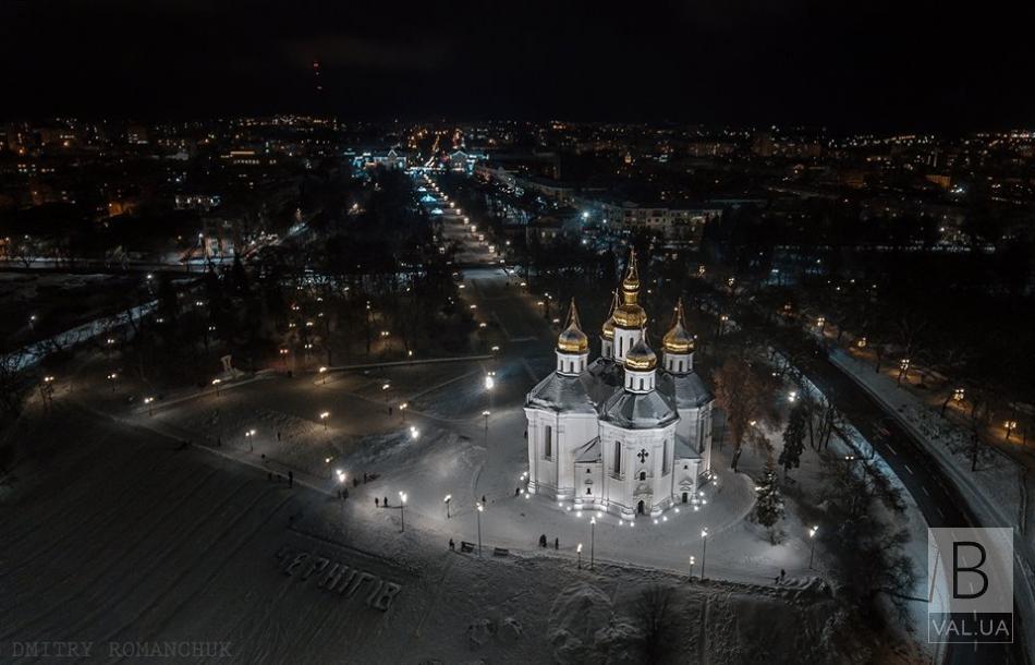 На освітлення Катерининської церкви та прилеглої території виділили майже 1,4 мільйони гривень. ФОТО