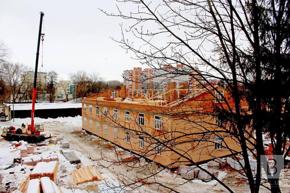 Продолжается строительство общежитий для контрактников Черниговского гарнизона. ФОТО