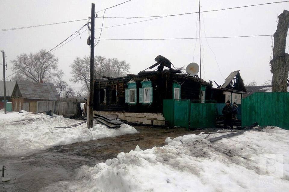 На Черниговщине сгорел двухквартирный жилой дом. ФОТО