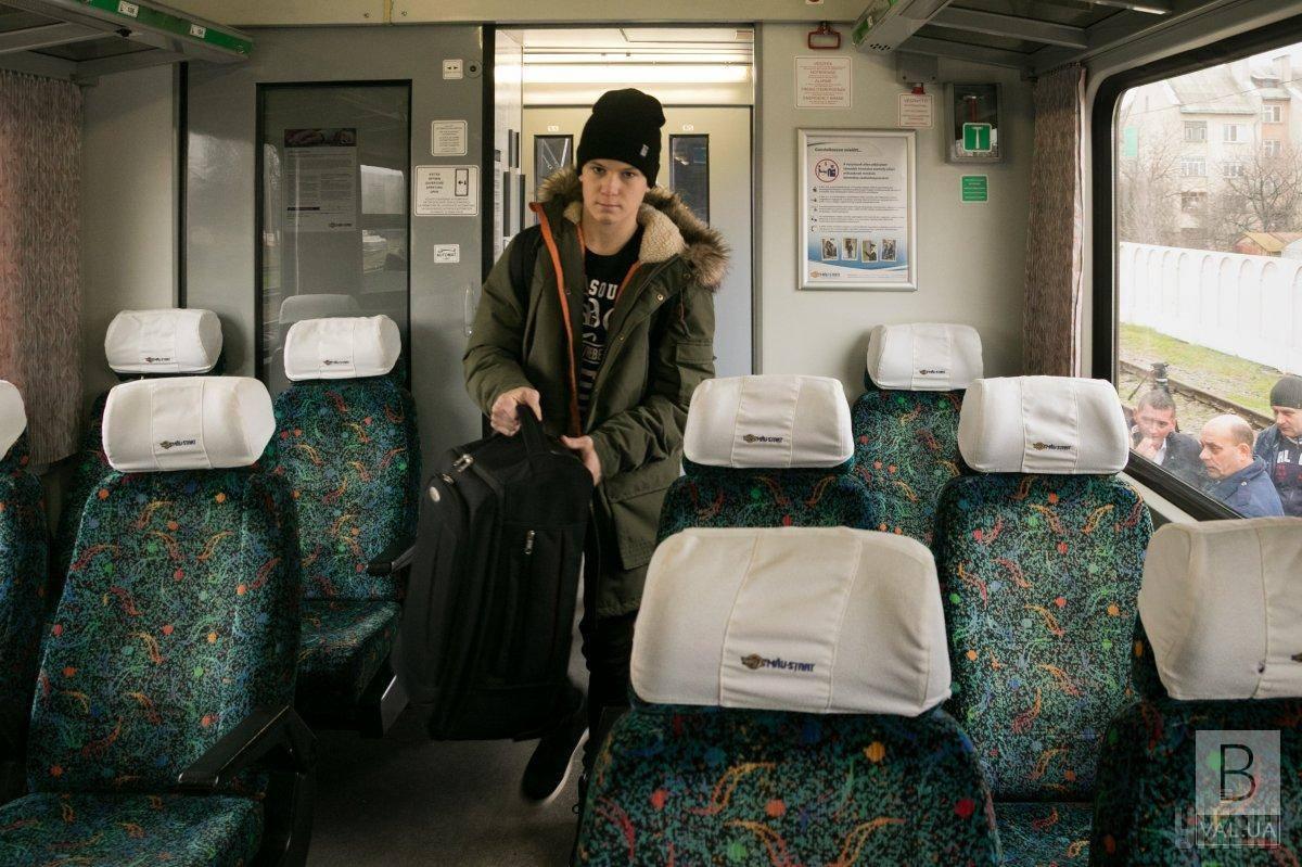 В «Укрзализныце» заявили, что стоимость билетов на поезда надо поднять вдвое
