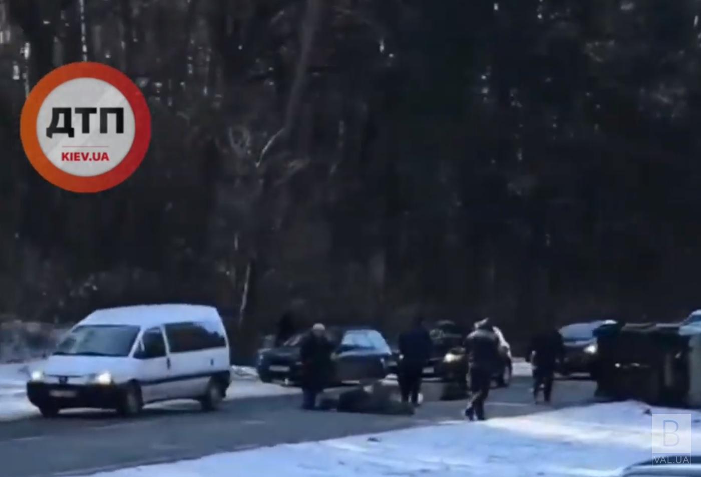 Жуткая авария на трассе Киев-Чернигов: есть пострадавший. Видеофакт