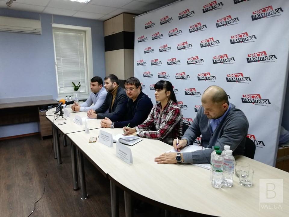 Демократические силы Черниговщины инициируют созыв внеочередных сессий относительно скандала с хищениями в «оборонке»