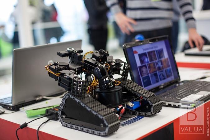 Четыре черниговские школы получат классы робототехники