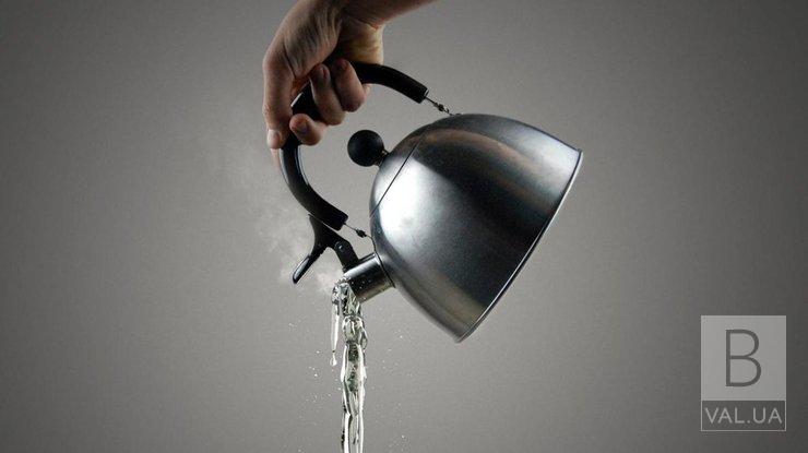У черниговцев, которых обслуживает «Облтеплокоммунэнерго», отключили горячую воду на неопределенный срок