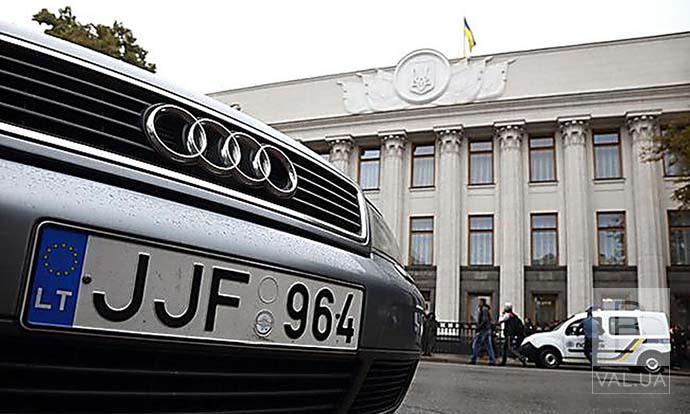 Штрафи за «євробляхи»: автовласники знову готуються до протестів