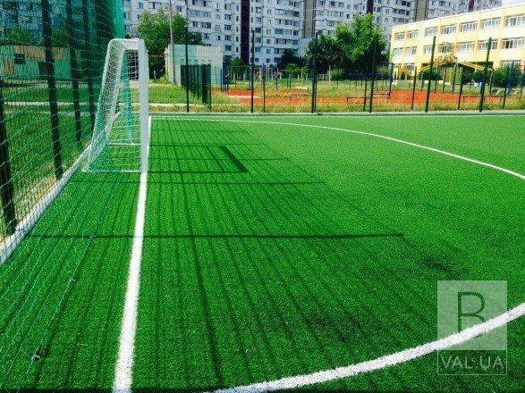 В Чернигове предлагают реконструировать футбольное поле возле школы №30