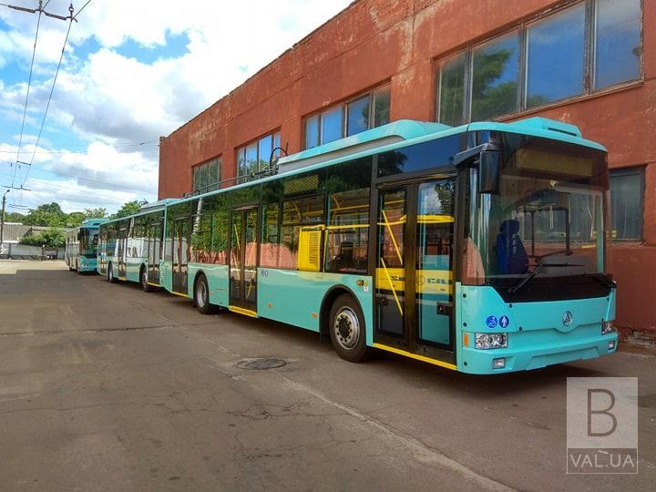 Первые два из шести новых троллейбусов уже прибыли в Чернигов