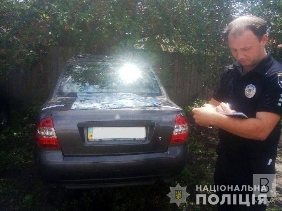 На Чернігівщині поліція затримала автівку, пасажири якої поширювали політичну «чорнуху»