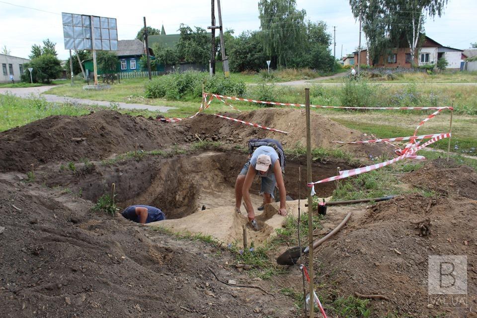 Исследователи презентовали археологические находки и открытия в Новгороде-Северском. ФОТО