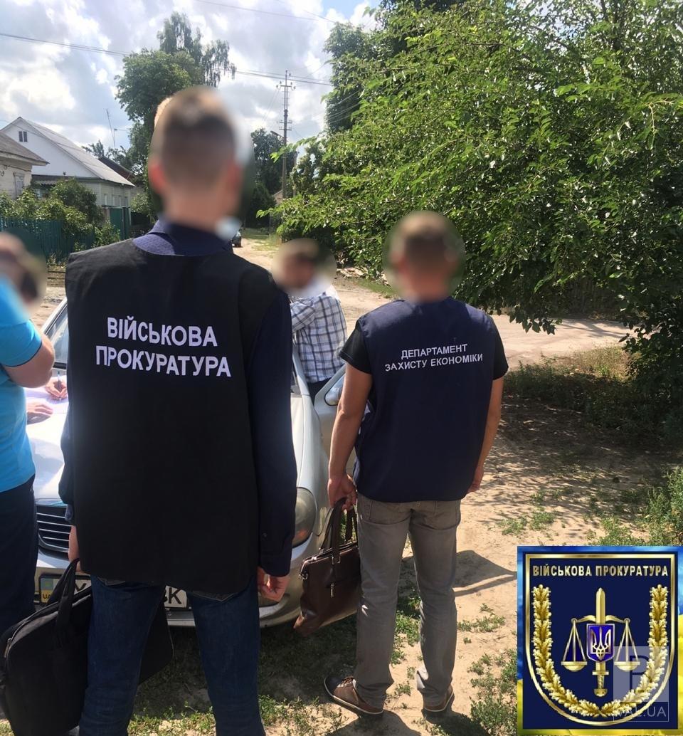 На Чернігівщині затримала на хабарі начальника митного посту «Сновськ»