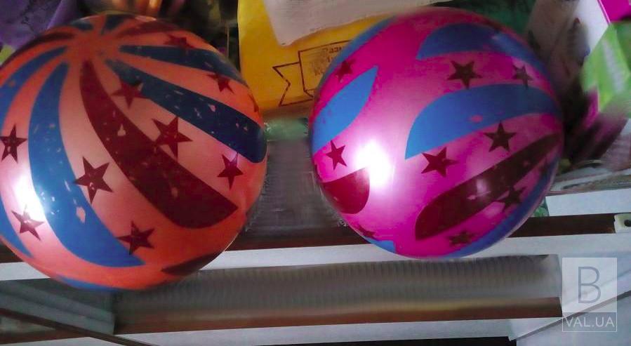 На Черниговщине предпринимателя оштрафовали за продажу некачественных надувных мячей