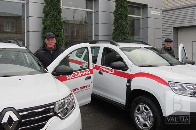 На Черниговщине две ОТГ получили современные авто для амбулаторий
