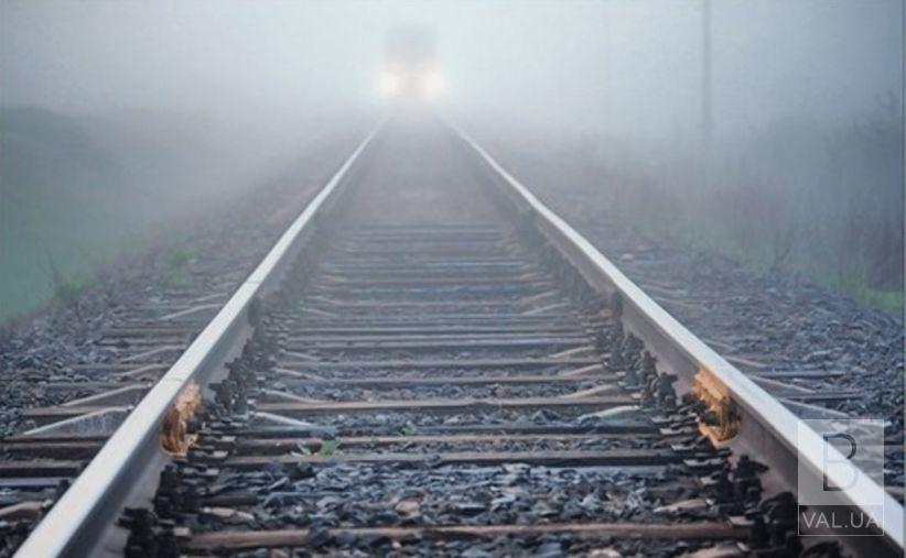 В Носовском районе под колесами поезда погибла 23-летняя девушка