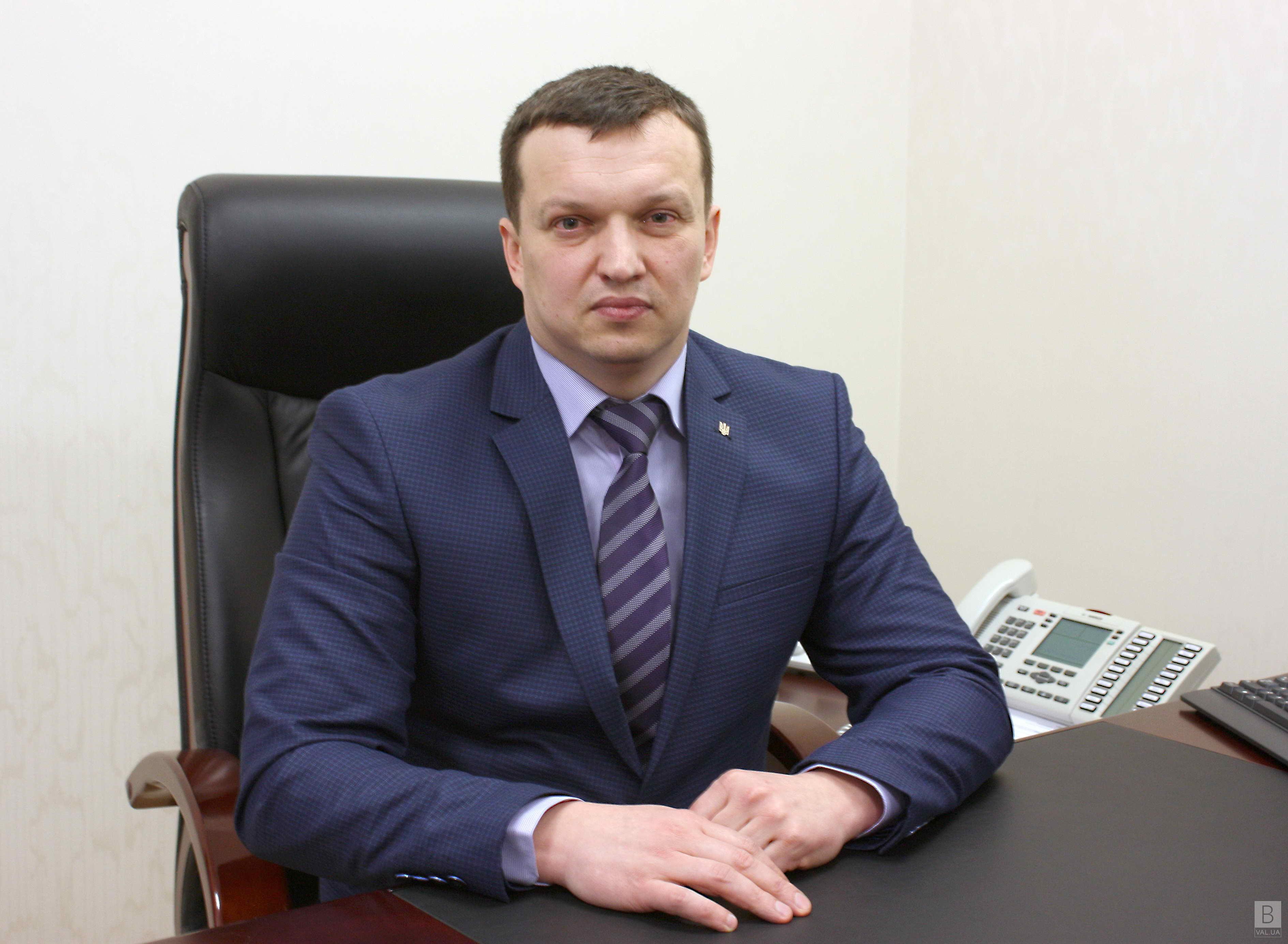 Кадрові зміни: звільнився керівник Головного управління фіскальної служби в Чернігівській області