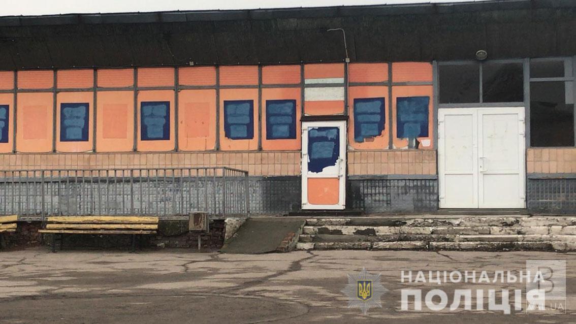 На Чернігівщині поліція викрила організовану групу, яка тримала мережу гральних закладів. ФОТО