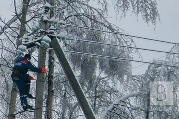 Негода на Чернігівщині: без електропостачання залишились 140 населених пунктів у 14-ти районах