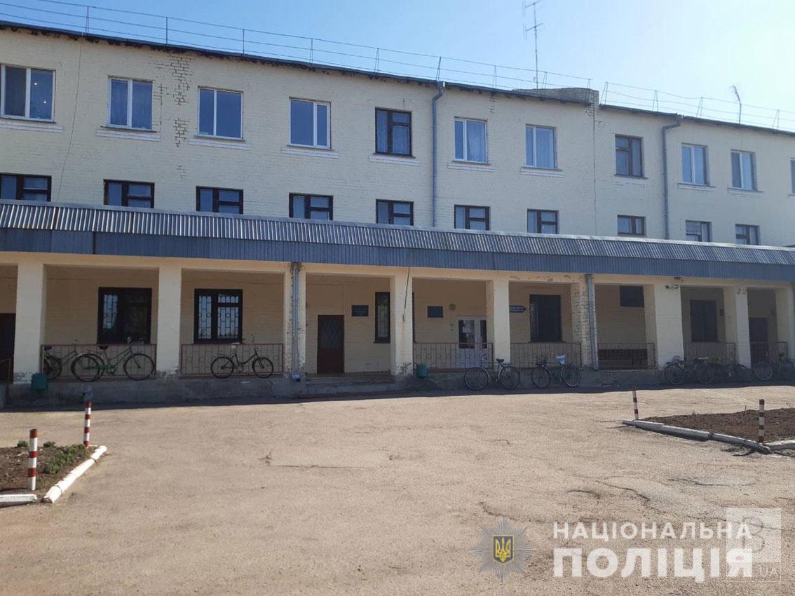 В Талалаевке подрядчик и местный чиновник пытались «нагреться» на строительстве больницы