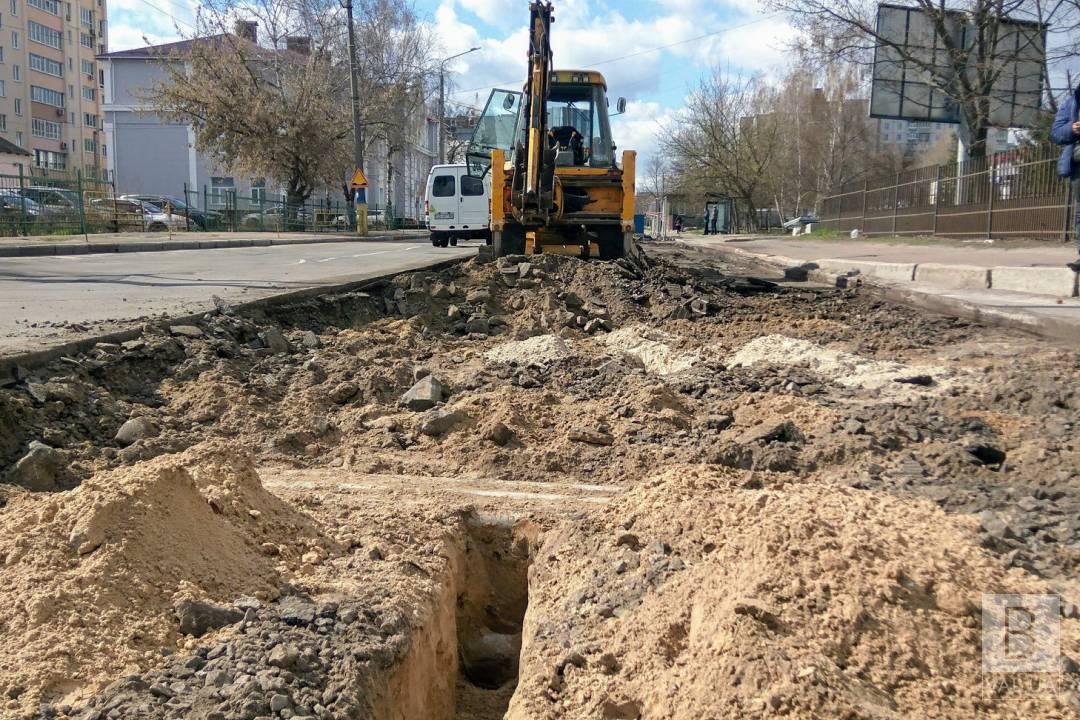 На реконструкцию водопровода на Киевской город выделил 7 миллионов гривен. ФОТО