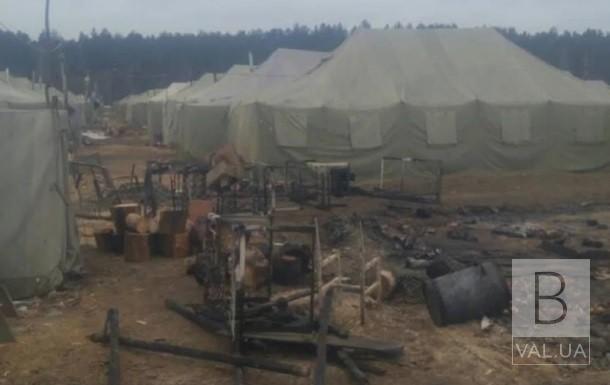 Возле Гончаровского сгорела военная палатка: пострадали двое людей