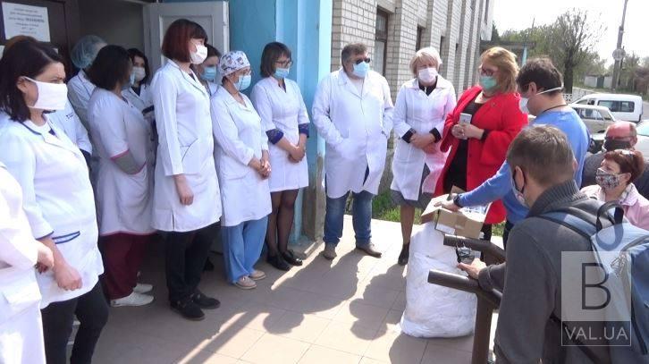 Об’єднання «Безпека медиків та мешканців регіону під час епідемії» активно допомагає медикам районів ВІДЕО