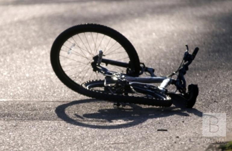 На Старобилоуськой в ДТП пострадал велосипедист