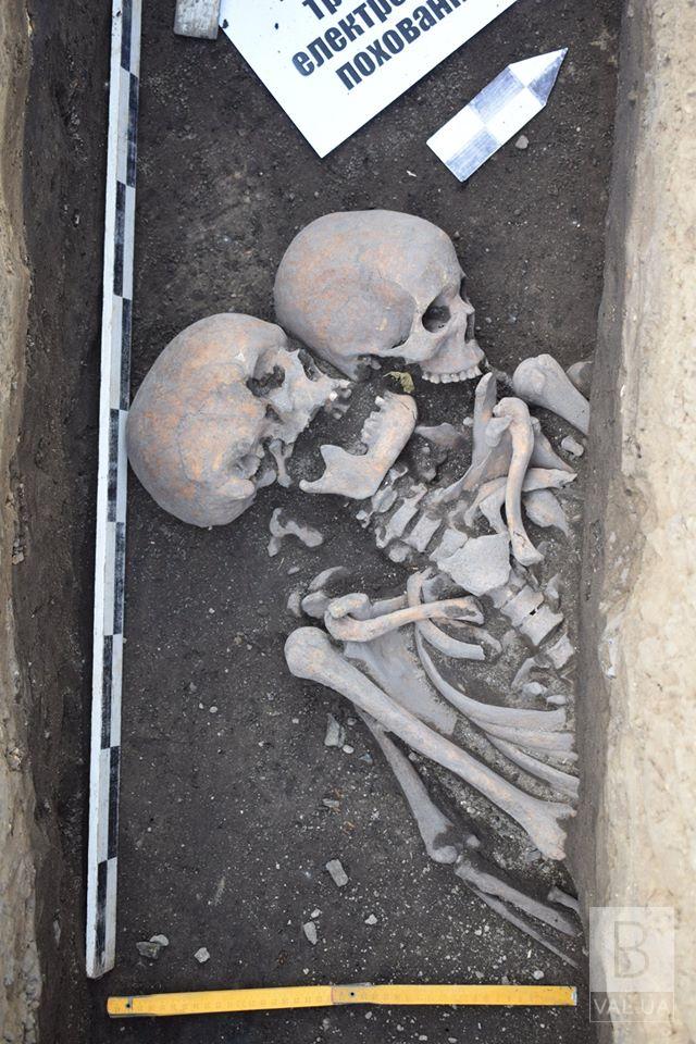 На Ремесленной археологи нашли «нетрадиционные» захоронения. ФОТО
