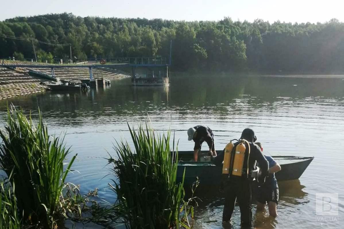 На Прилуччине в пруду утонул 35-летний мужчина