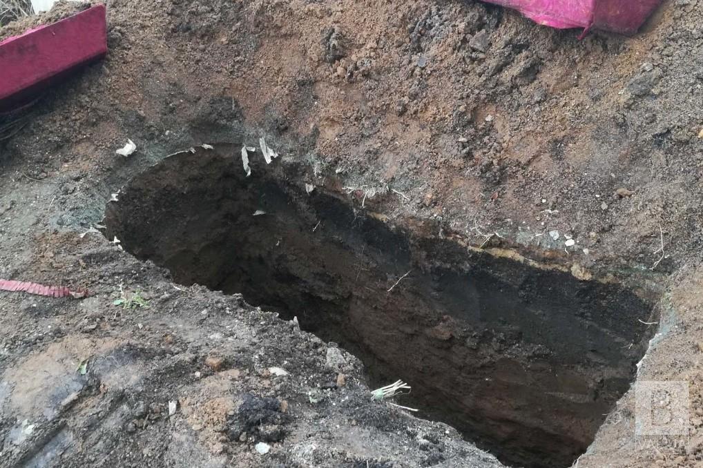 На Чернігівщині жінка розкопала чужу могилу, бо хотіла бути похованою поряд з матір’ю 