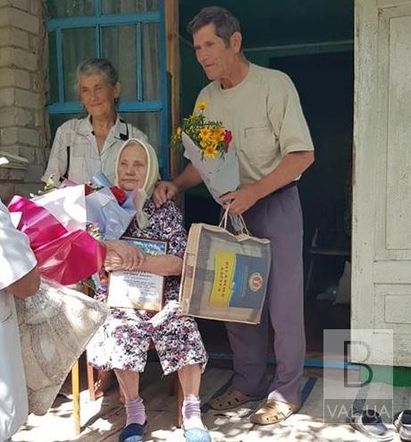 Жительница Макошина отмечает свой 100-й день рождения. ФОТО